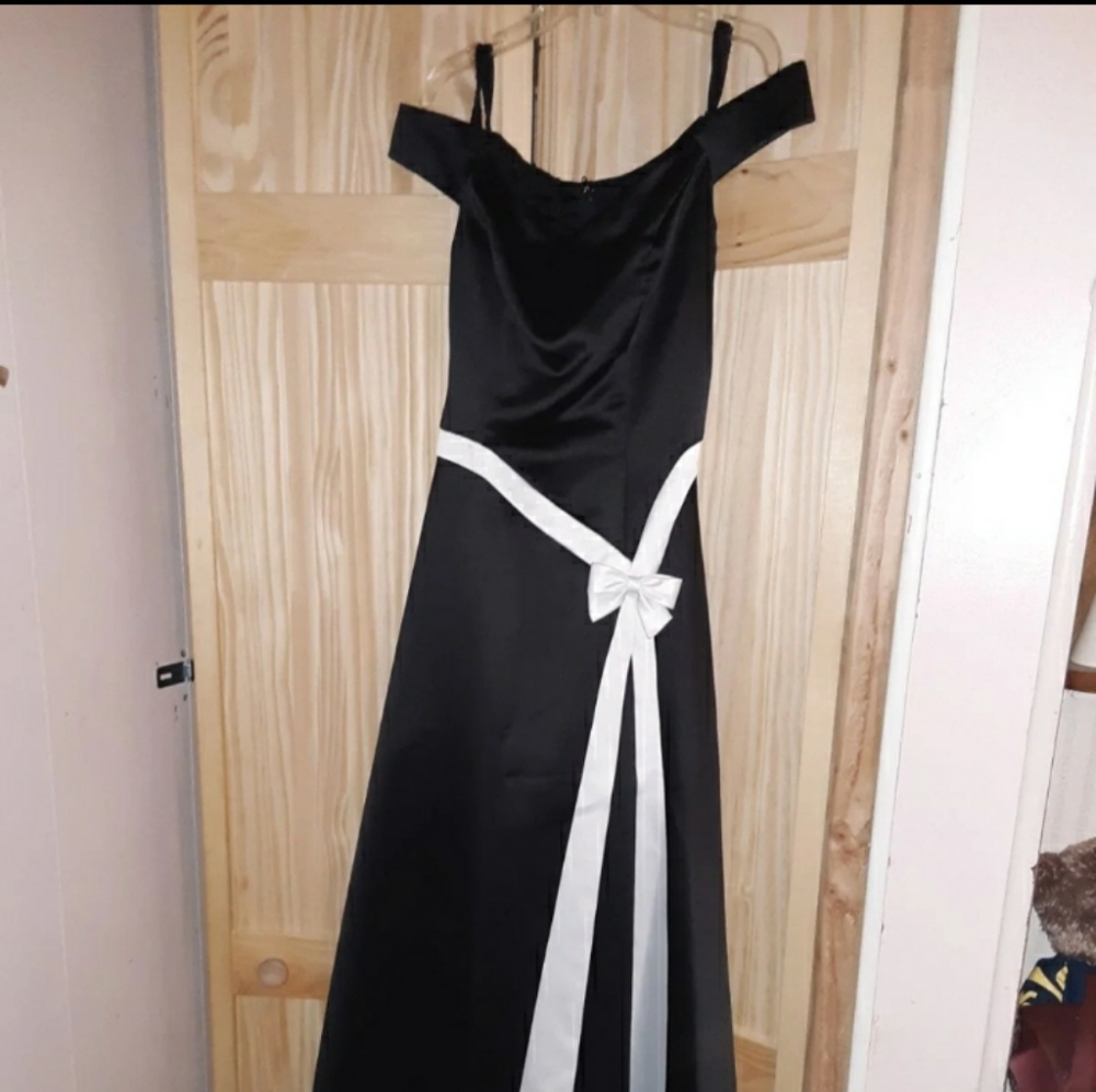 Jessica Mcclintock formal dress size 4